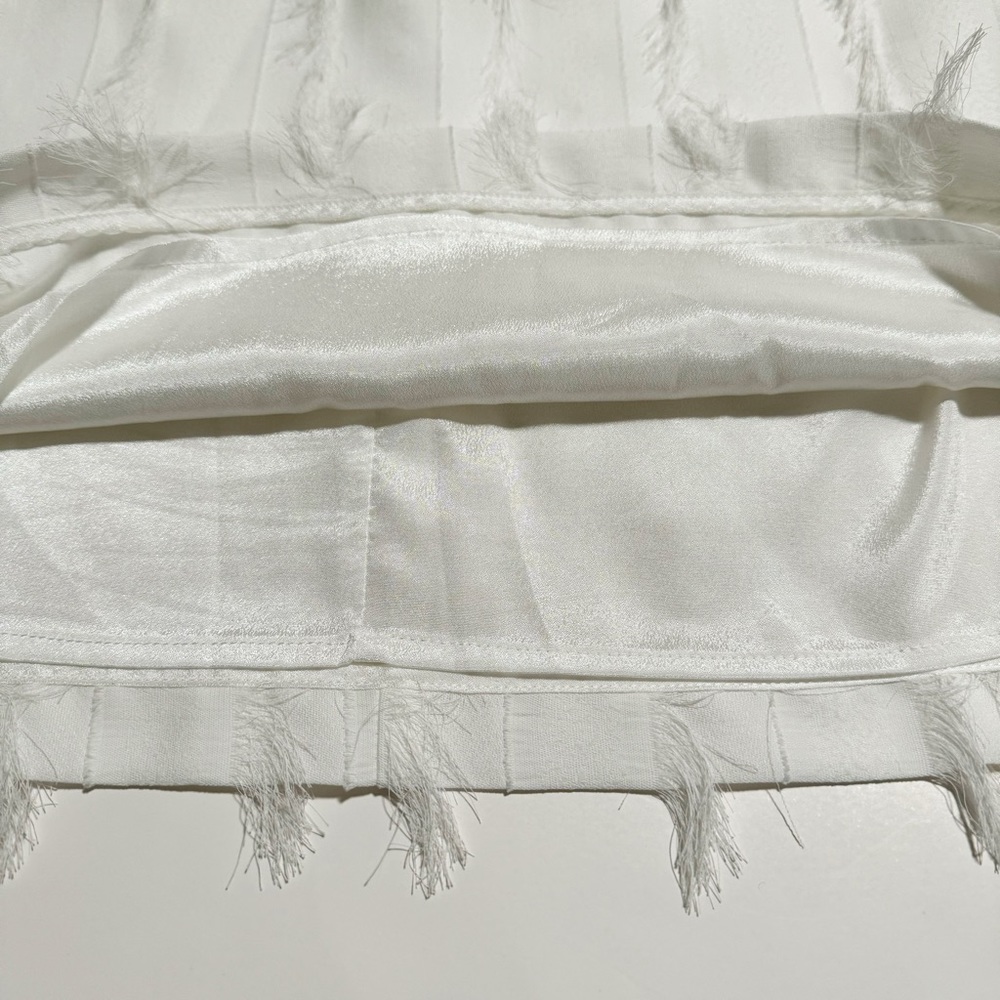 Eyelash Fringe Sleeveless Blouse - Picture 8 of 12